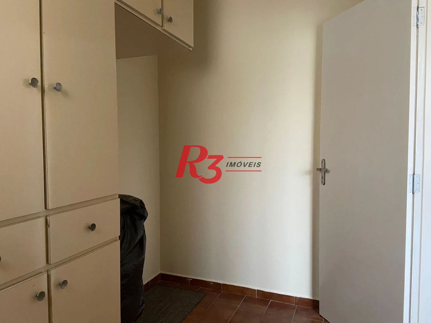 Apartamento com 3 dormitórios à venda, 170 m² por R$ 800.000,00 - Embaré - Santos/SP