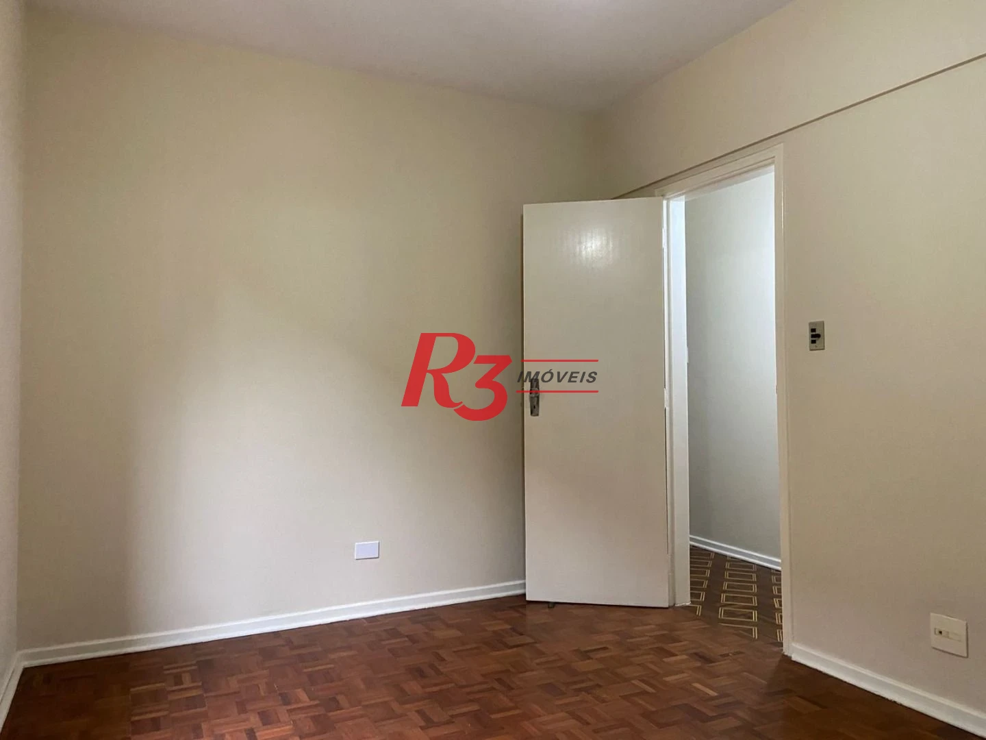 Apartamento com 3 dormitórios à venda, 170 m² por R$ 800.000,00 - Embaré - Santos/SP