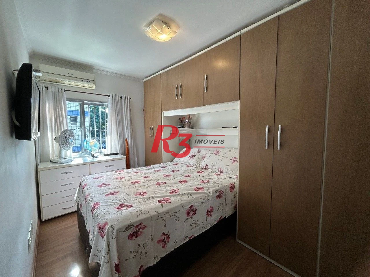 Apartamento com 2 dormitórios à venda, 42 m² por R$ 300.000,00 - Aparecida - Santos/SP