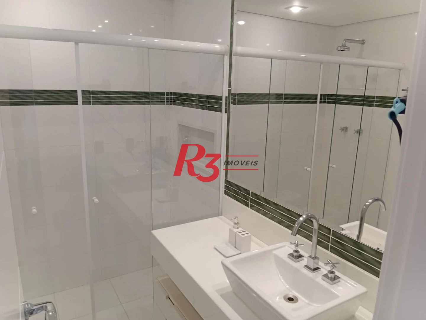 Cobertura com 4 dormitórios à venda, 255 m² por R$ 3.180.000,00 - Balneário Mar Casado - Guarujá/SP
