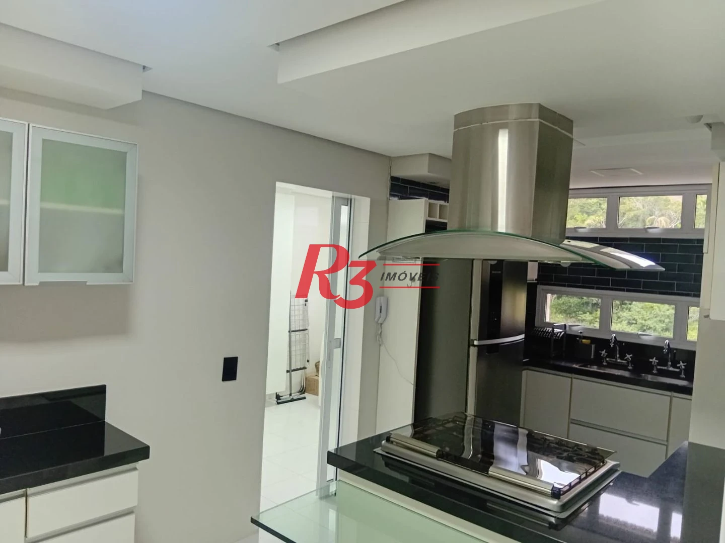 Cobertura com 4 dormitórios à venda, 255 m² por R$ 3.180.000,00 - Balneário Mar Casado - Guarujá/SP