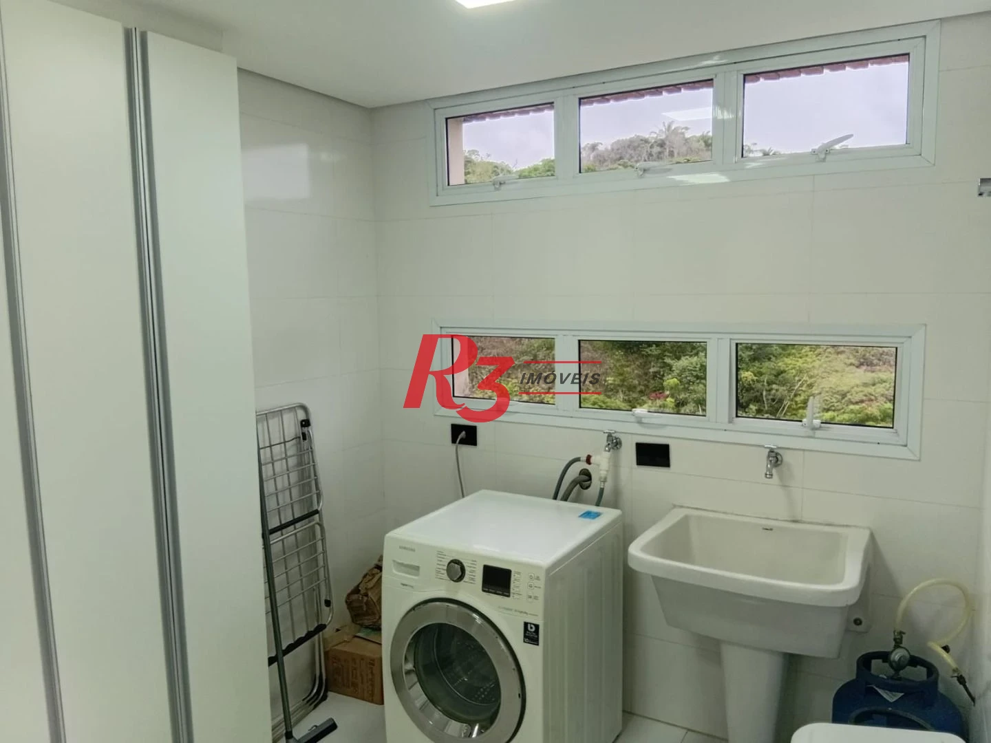 Cobertura com 4 dormitórios à venda, 255 m² por R$ 3.180.000,00 - Balneário Mar Casado - Guarujá/SP