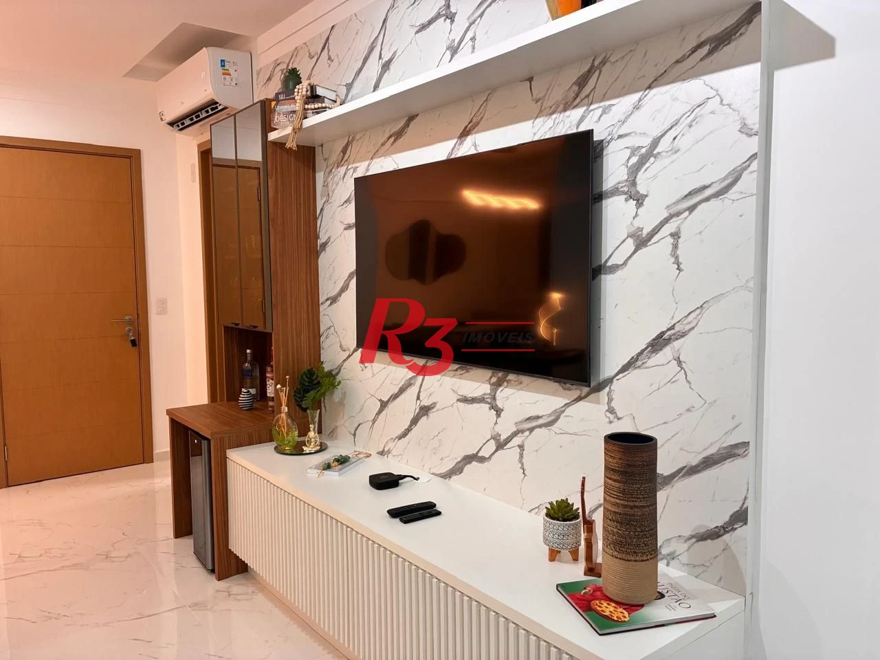 Apartamento com 3 dormitórios à venda, 101 m² por R$ 2.000.000,00 - Gonzaga - Santos/SP