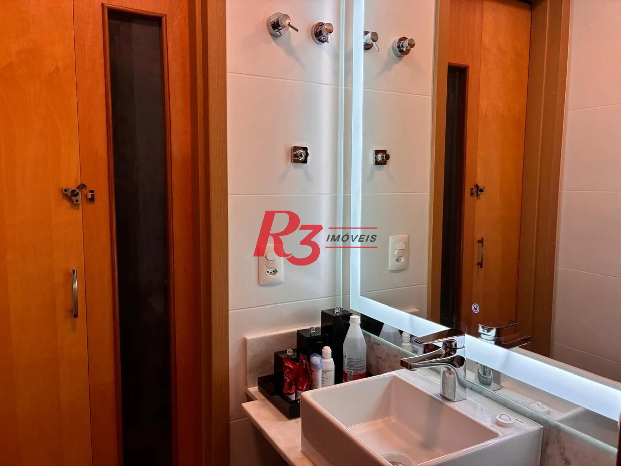 Apartamento com 3 dormitórios à venda, 101 m² por R$ 2.000.000,00 - Gonzaga - Santos/SP