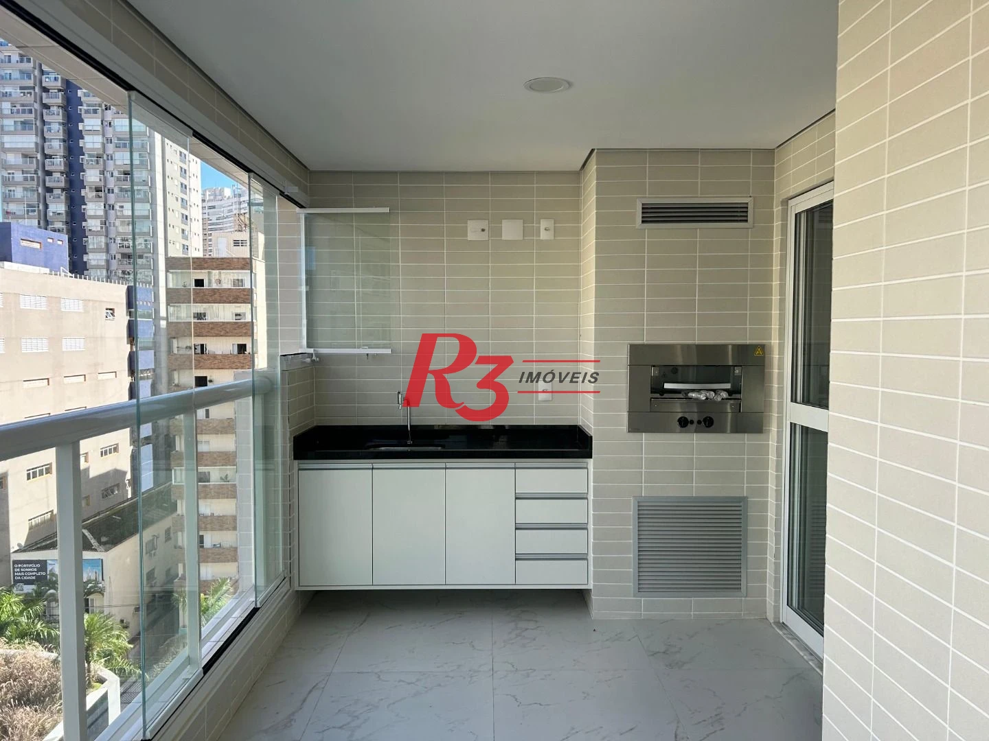 Apartamento com 2 dormitórios para alugar, 87 m² por R$ 7.500,00/mês - Gonzaga - Santos/SP