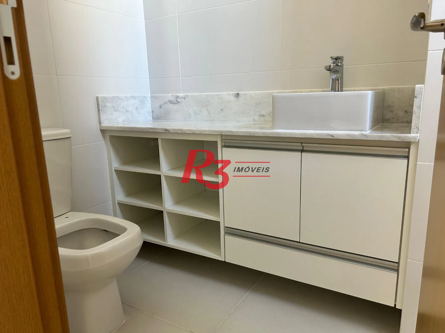 Apartamento com 2 dormitórios para alugar, 87 m² por R$ 7.500,00/mês - Gonzaga - Santos/SP