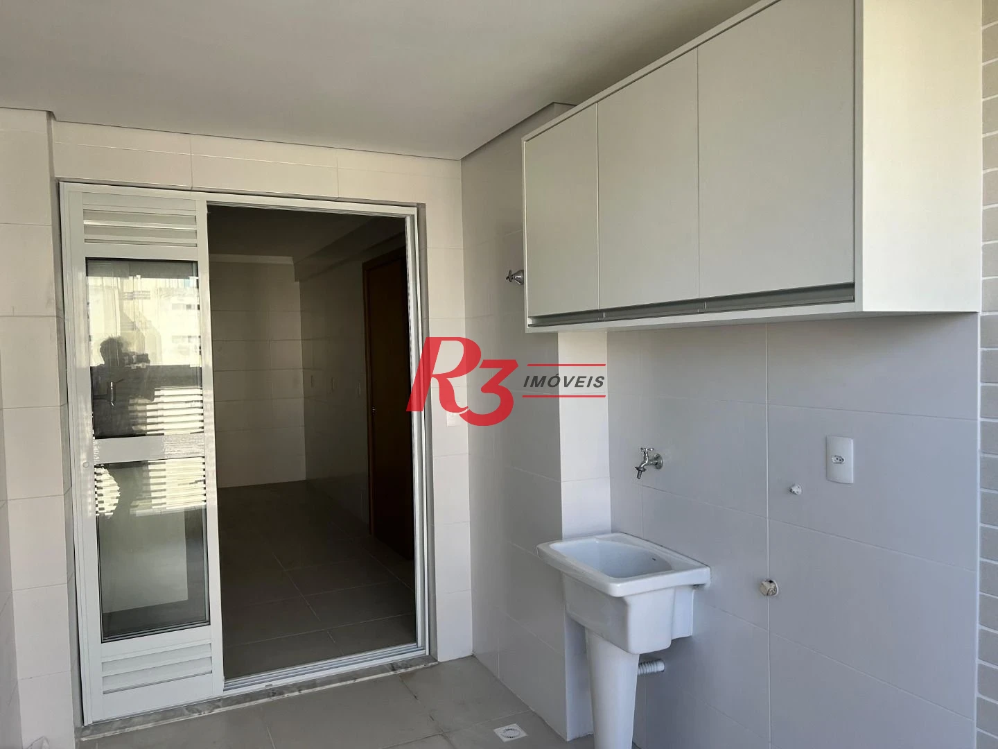 Apartamento com 2 dormitórios para alugar, 87 m² por R$ 7.500,00/mês - Gonzaga - Santos/SP