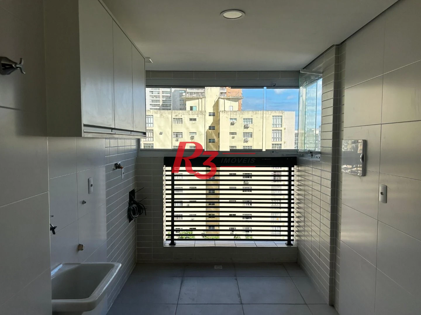Apartamento com 2 dormitórios para alugar, 87 m² por R$ 7.500,00/mês - Gonzaga - Santos/SP