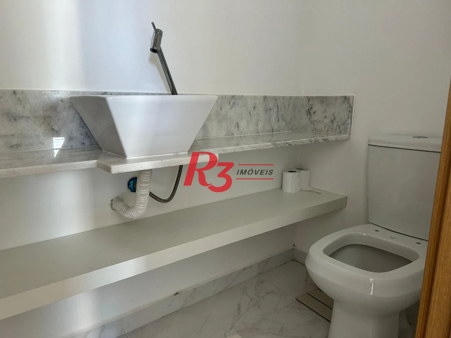 Apartamento com 2 dormitórios para alugar, 87 m² por R$ 7.500,00/mês - Gonzaga - Santos/SP