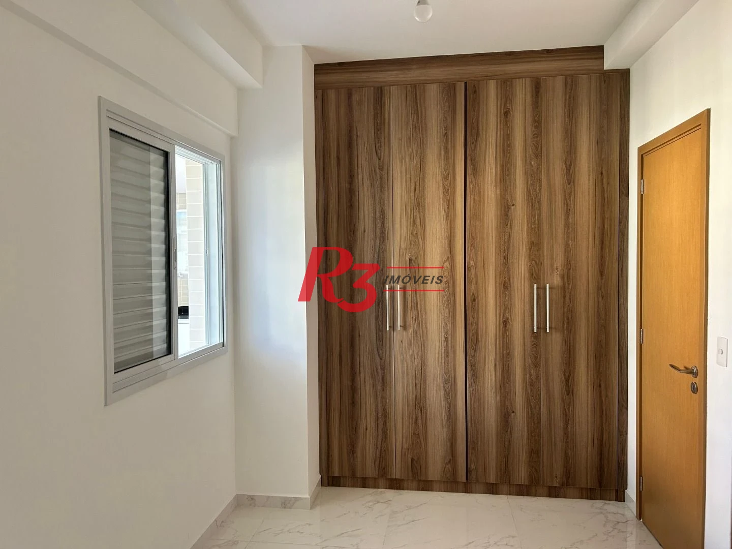 Apartamento com 2 dormitórios para alugar, 87 m² por R$ 7.500,00/mês - Gonzaga - Santos/SP
