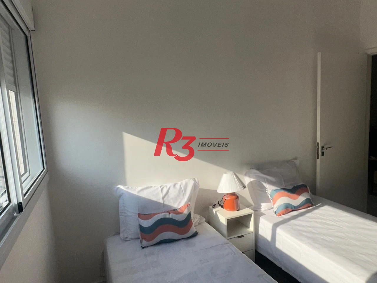 Apartamento com 2 dormitórios à venda, 54 m² por R$ 570.000,00 - Aparecida - Santos/SP