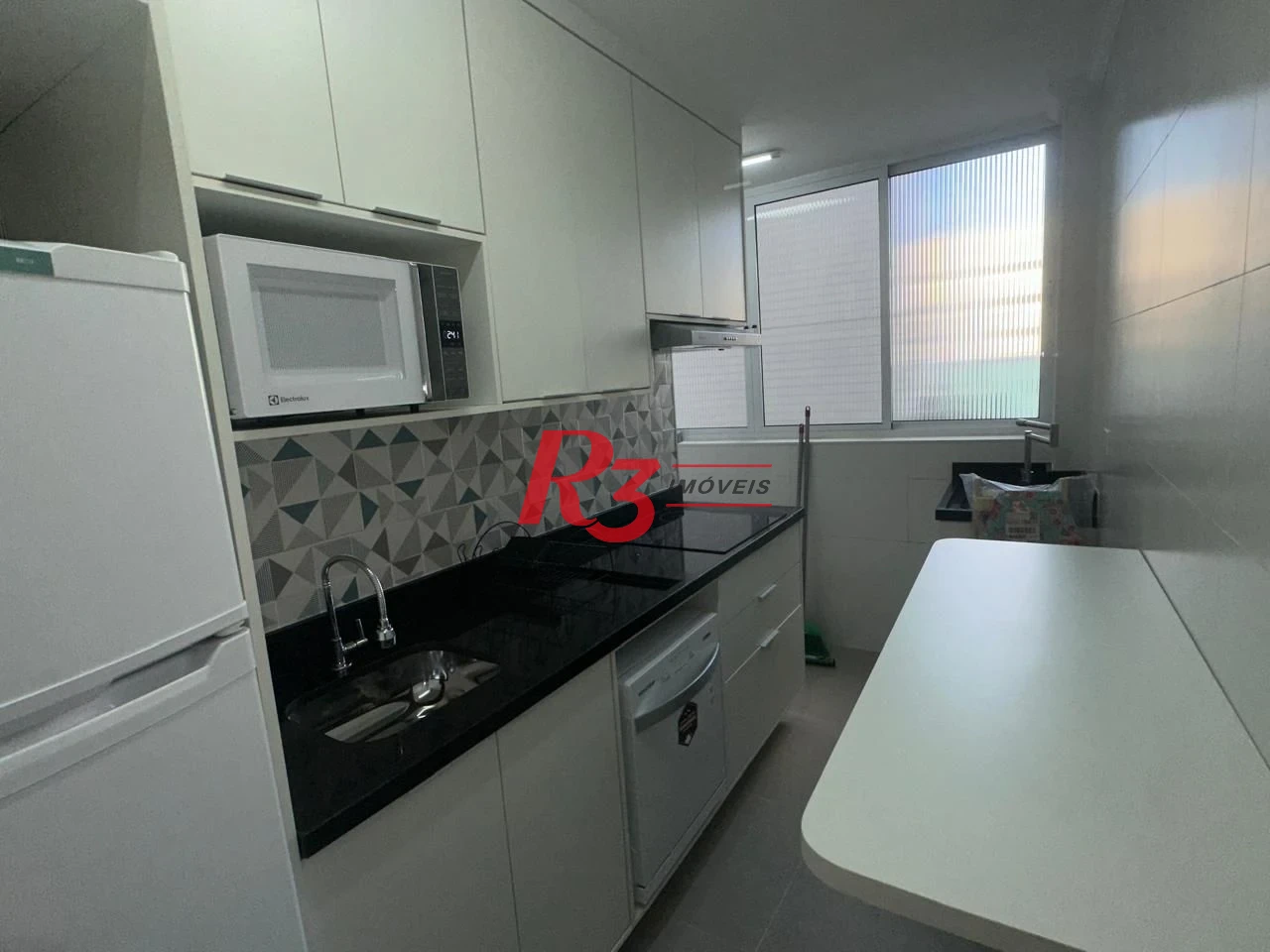 Apartamento com 2 dormitórios à venda, 54 m² por R$ 570.000,00 - Aparecida - Santos/SP