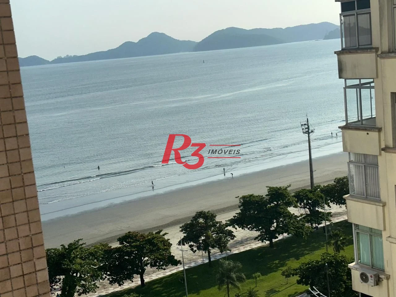 Apartamento com 2 dormitórios à venda, 54 m² por R$ 570.000,00 - Aparecida - Santos/SP