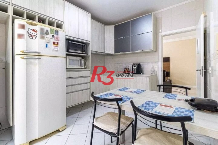 Casa com 3 dormitórios à venda, 170 m² por R$ 955.000,00 - Marapé - Santos/SP
