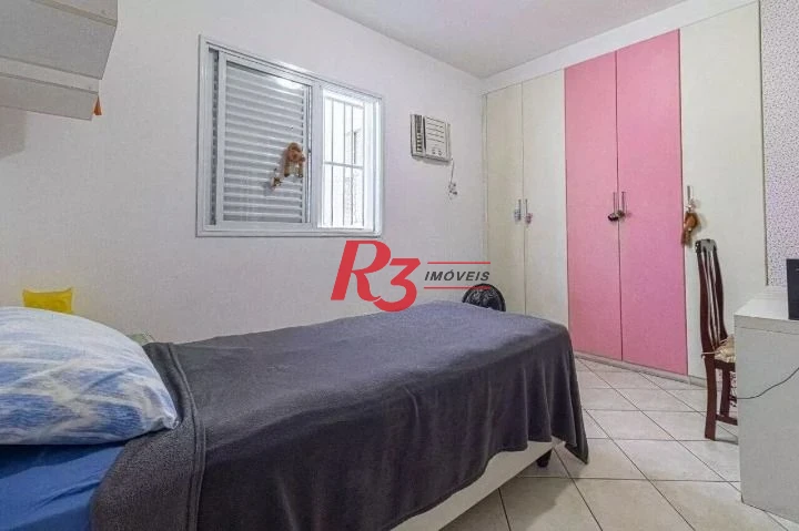 Casa com 3 dormitórios à venda, 170 m² por R$ 955.000,00 - Marapé - Santos/SP