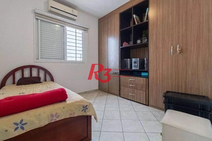 Casa com 3 dormitórios à venda, 170 m² por R$ 955.000,00 - Marapé - Santos/SP