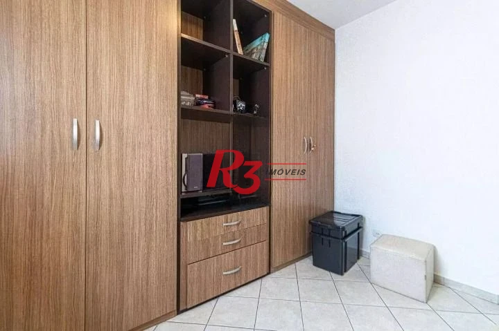 Casa com 3 dormitórios à venda, 170 m² por R$ 955.000,00 - Marapé - Santos/SP