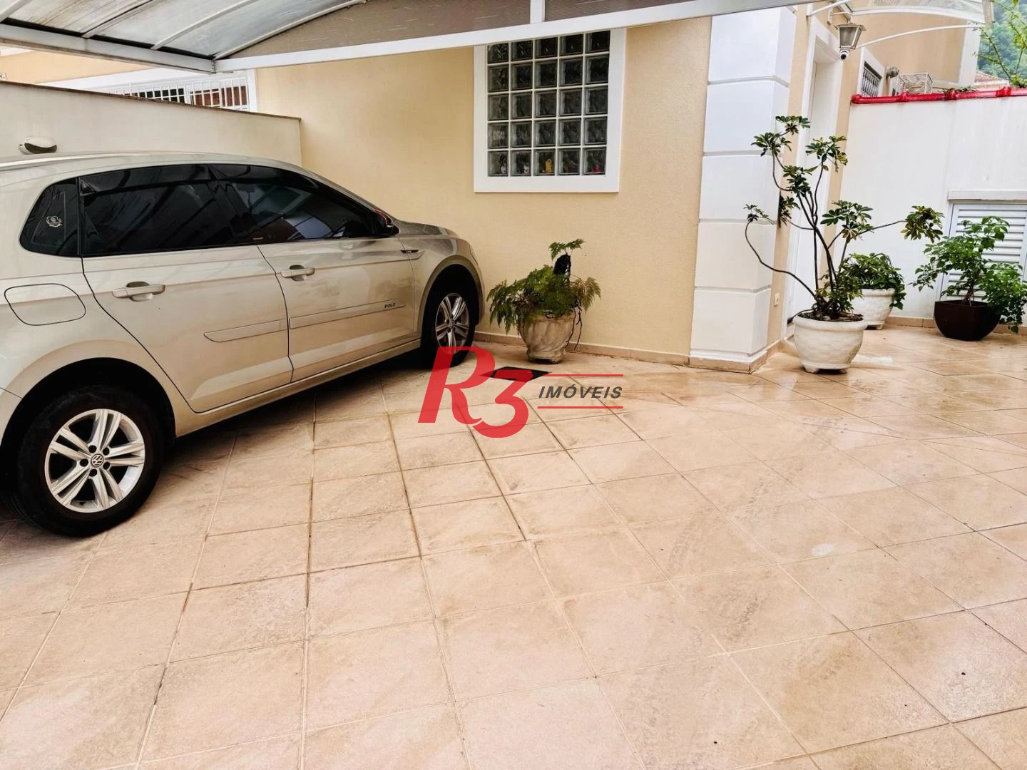 Casa com 3 dormitórios à venda, 170 m² por R$ 955.000,00 - Marapé - Santos/SP