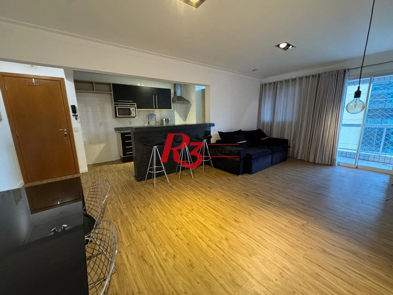 Apartamento com 2 dormitórios à venda, 97 m² por R$ 1.250.000,00 - Gonzaga - Santos/SP