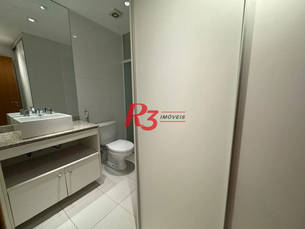 Apartamento com 2 dormitórios à venda, 97 m² por R$ 1.250.000,00 - Gonzaga - Santos/SP