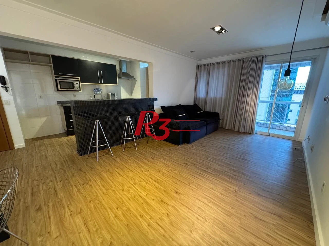 Apartamento com 2 dormitórios à venda, 97 m² por R$ 1.250.000,00 - Gonzaga - Santos/SP