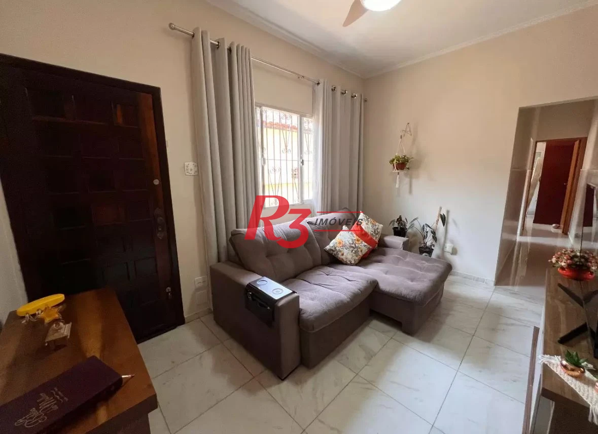 CASA NA VILA SÃO JORGE