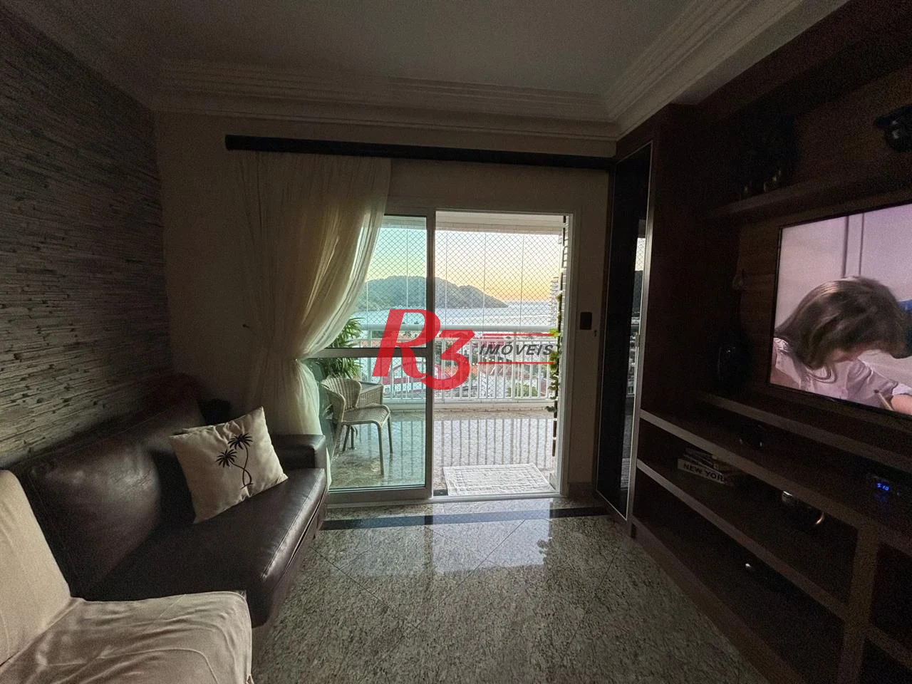 *ACEITA PERMUTA* Apartamento com 4 suítes com varanda e vista mar, 240 m² por R$ 2.200.000 - Ponta da Praia - Santos/SP