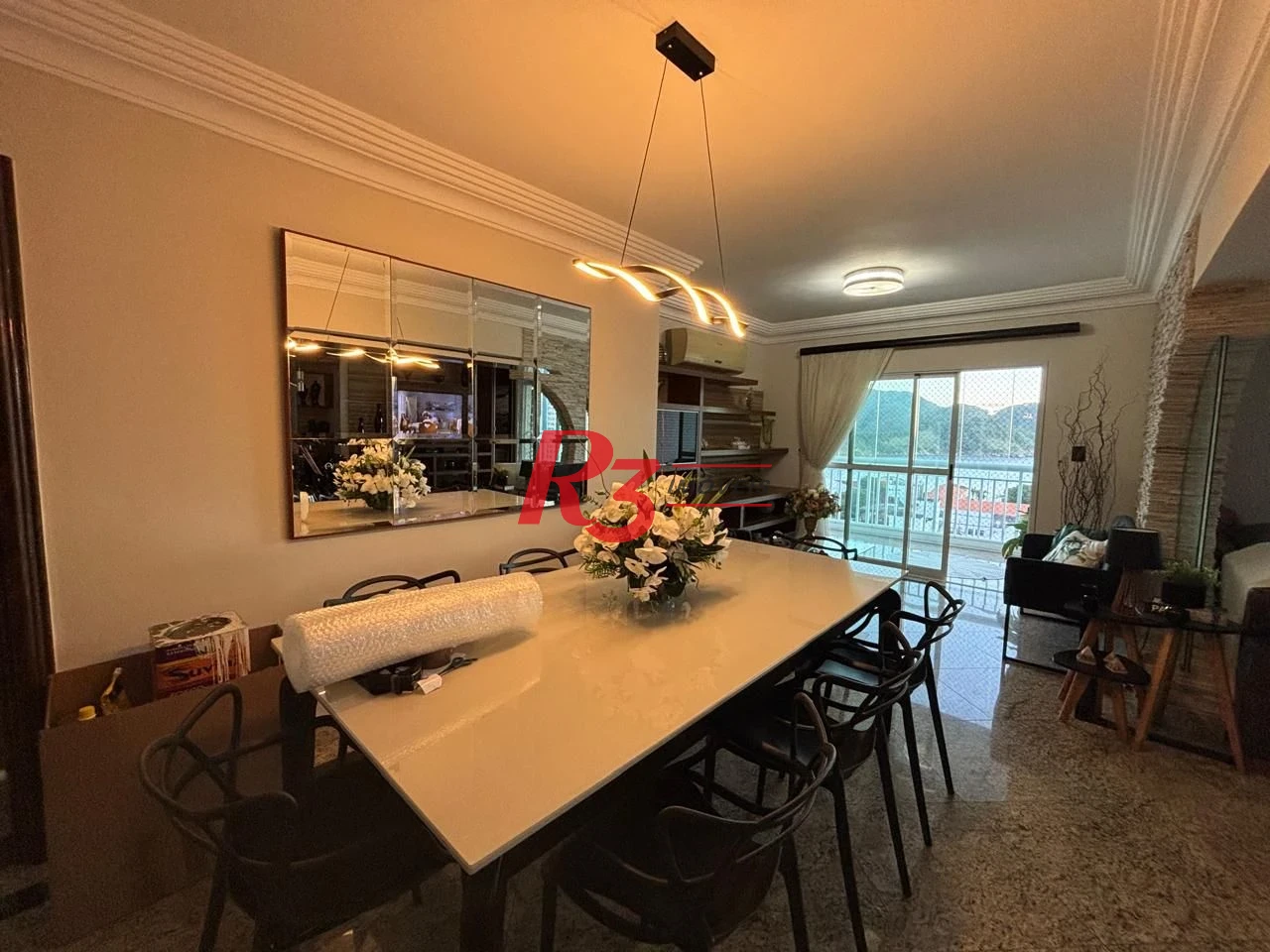 *ACEITA PERMUTA* Apartamento com 4 suítes com varanda e vista mar, 240 m² por R$ 2.200.000 - Ponta da Praia - Santos/SP