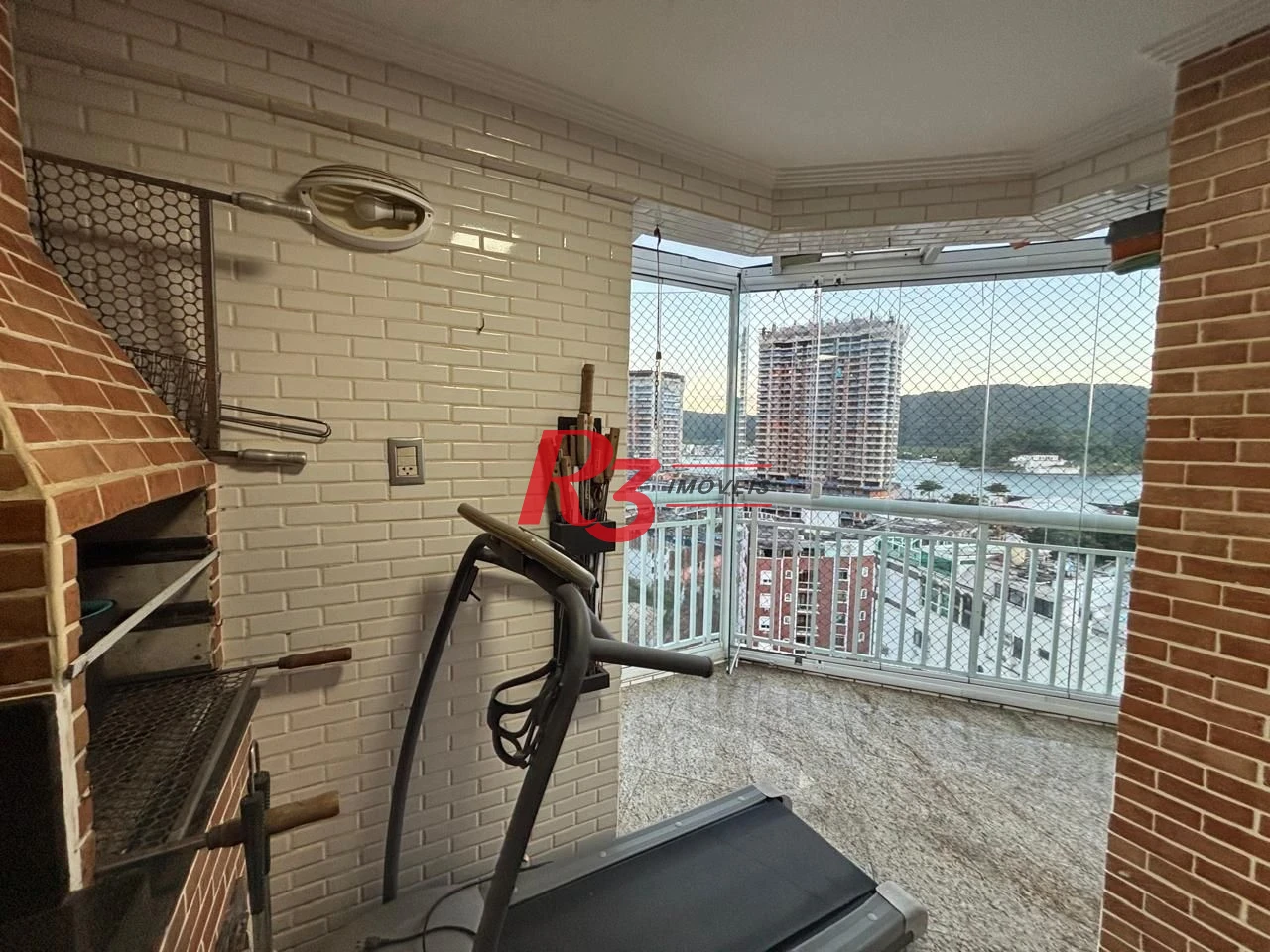 *ACEITA PERMUTA* Apartamento com 4 suítes com varanda e vista mar, 240 m² por R$ 2.200.000 - Ponta da Praia - Santos/SP
