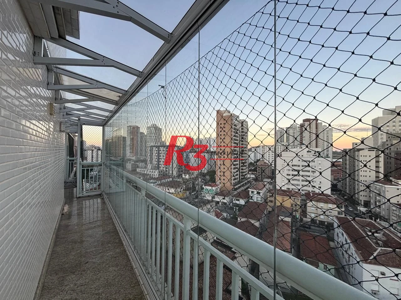 *ACEITA PERMUTA* Apartamento com 4 suítes com varanda e vista mar, 240 m² por R$ 2.200.000 - Ponta da Praia - Santos/SP