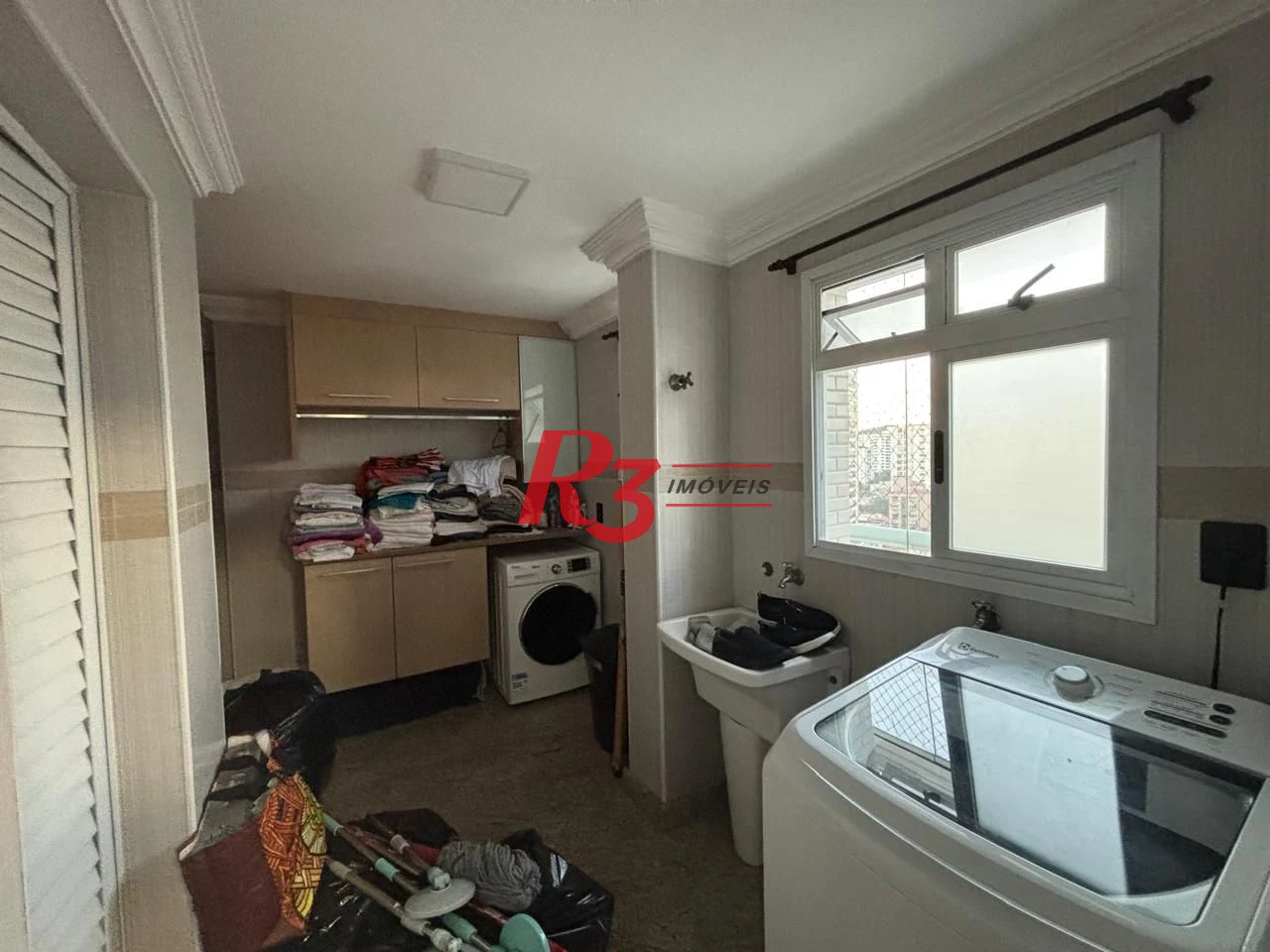 *ACEITA PERMUTA* Apartamento com 4 suítes com varanda e vista mar, 240 m² por R$ 2.200.000 - Ponta da Praia - Santos/SP