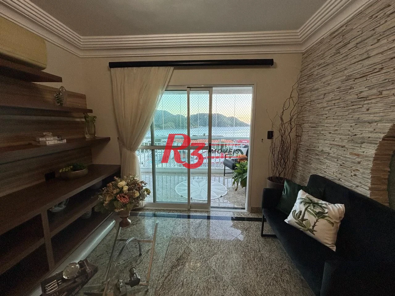 *ACEITA PERMUTA* Apartamento com 4 suítes com varanda e vista mar, 240 m² por R$ 2.200.000 - Ponta da Praia - Santos/SP
