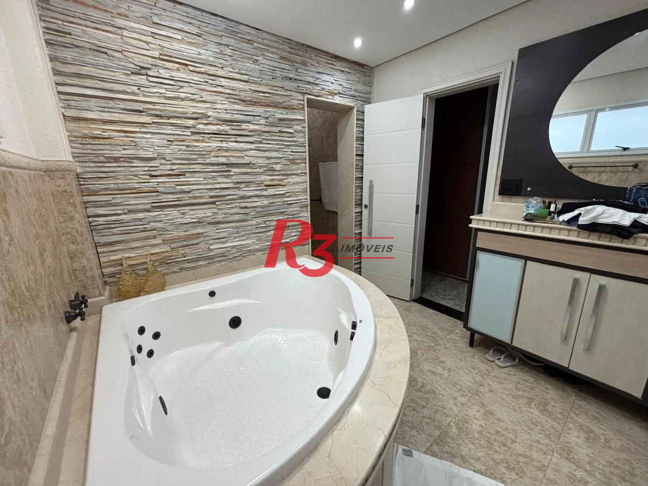 *ACEITA PERMUTA* Apartamento com 4 suítes com varanda e vista mar, 240 m² por R$ 2.200.000 - Ponta da Praia - Santos/SP