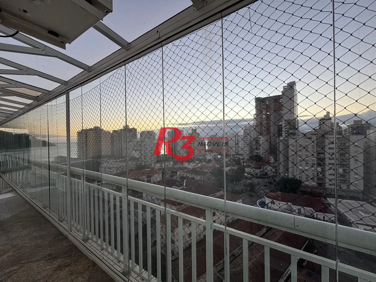 *ACEITA PERMUTA* Apartamento com 4 suítes com varanda e vista mar, 240 m² por R$ 2.200.000 - Ponta da Praia - Santos/SP