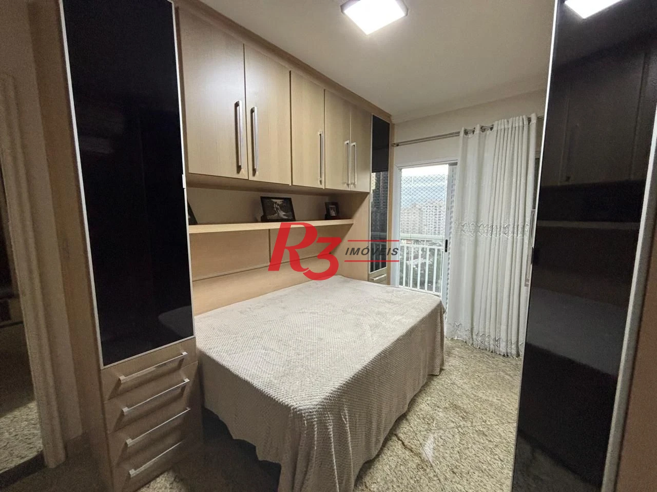 *ACEITA PERMUTA* Apartamento com 4 suítes com varanda e vista mar, 240 m² por R$ 2.200.000 - Ponta da Praia - Santos/SP