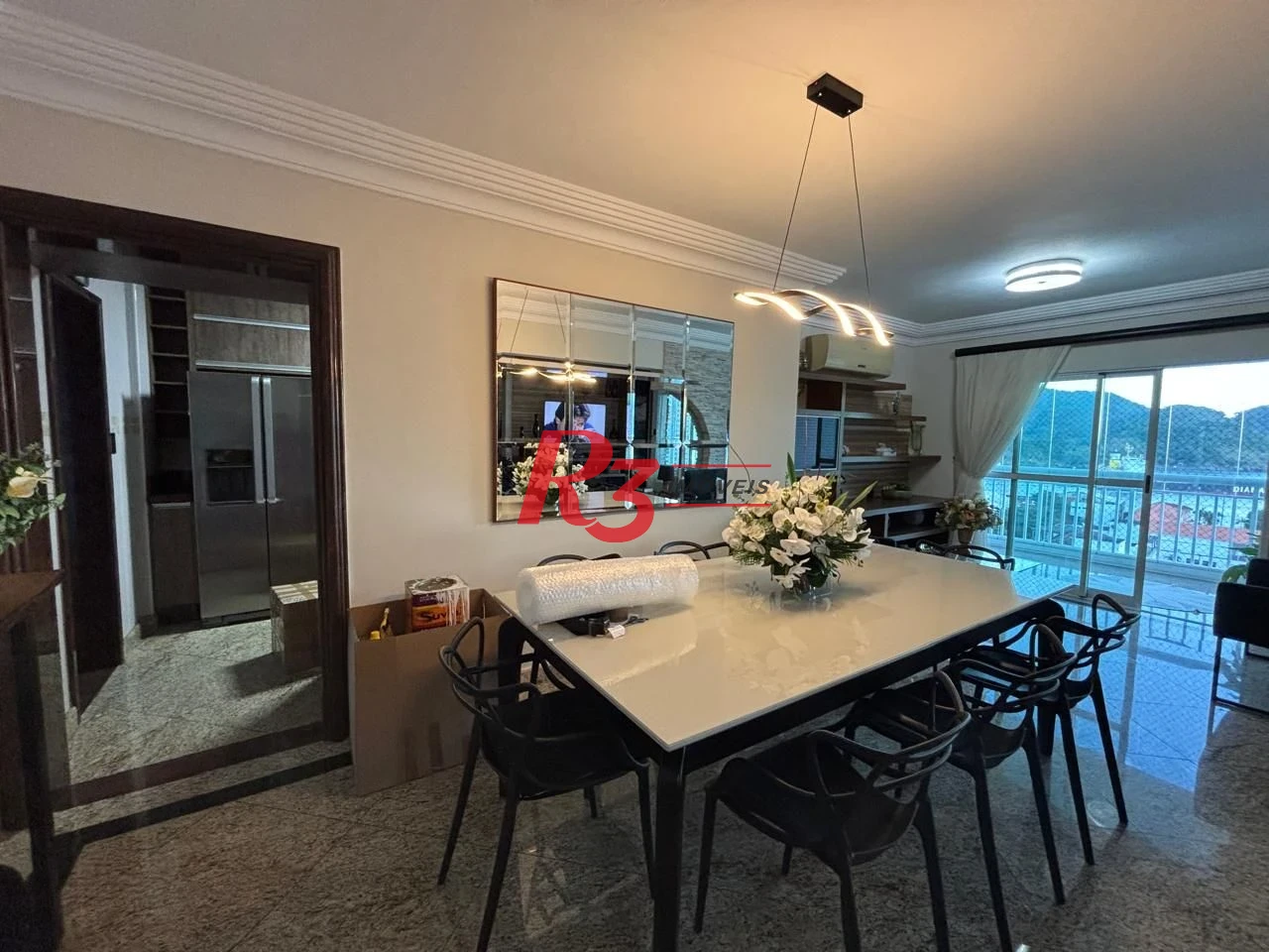 *ACEITA PERMUTA* Apartamento com 4 suítes com varanda e vista mar, 240 m² por R$ 2.200.000 - Ponta da Praia - Santos/SP