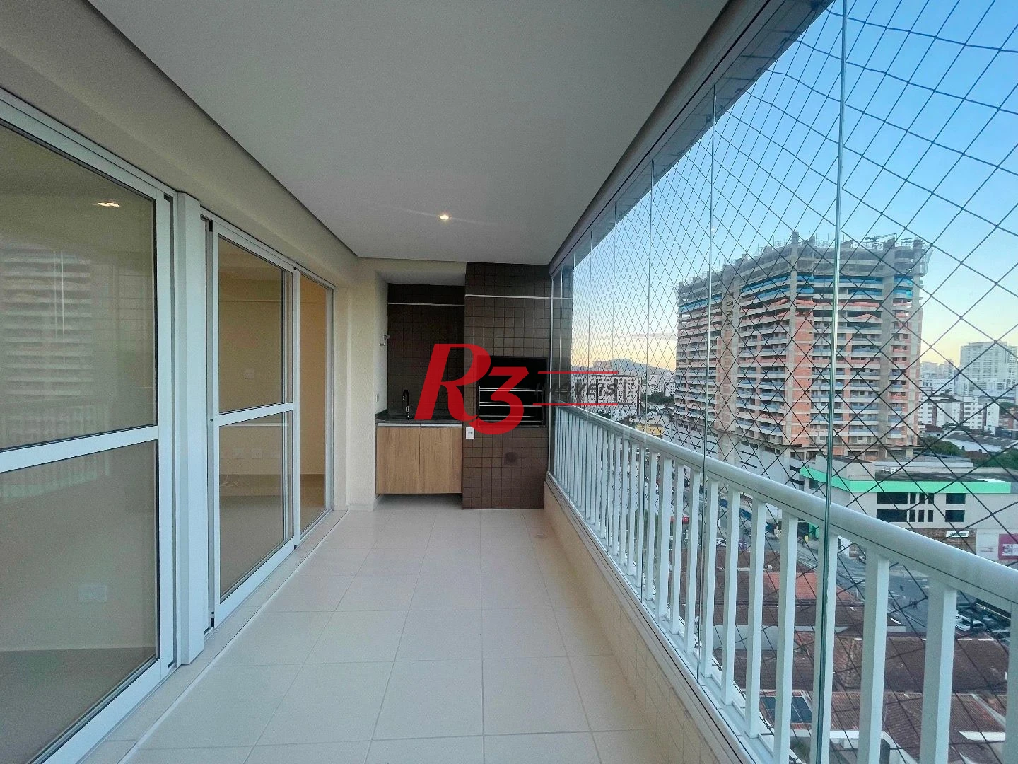 Apartamento com 3 dormitórios para alugar, 111 m² por R$ 5.900,00/mês - Encruzilhada - Santos/SP