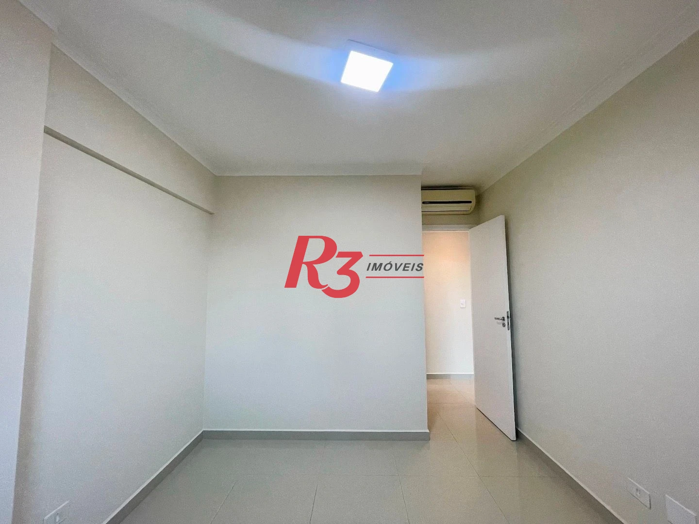 Apartamento com 3 dormitórios para alugar, 111 m² por R$ 5.900,00/mês - Encruzilhada - Santos/SP