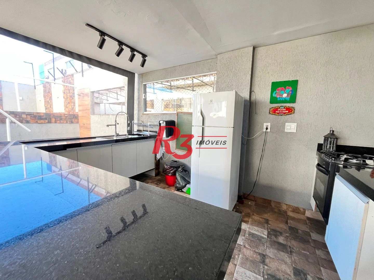 Casa com 4 dormitórios à venda, 225 m² por R$ 1.390.000,00 - Aparecida - Santos/SP