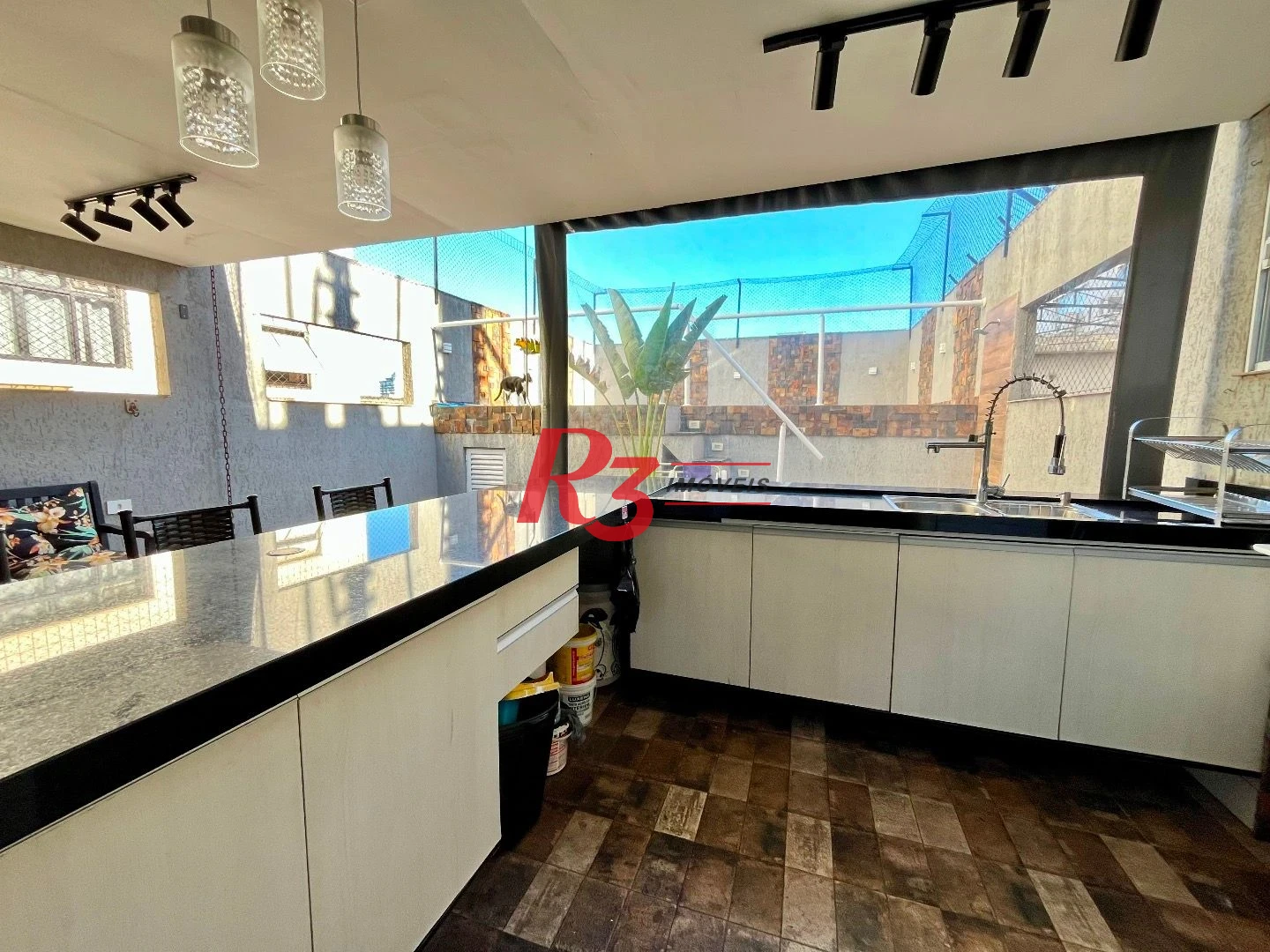 Casa com 4 dormitórios à venda, 225 m² por R$ 1.390.000,00 - Aparecida - Santos/SP