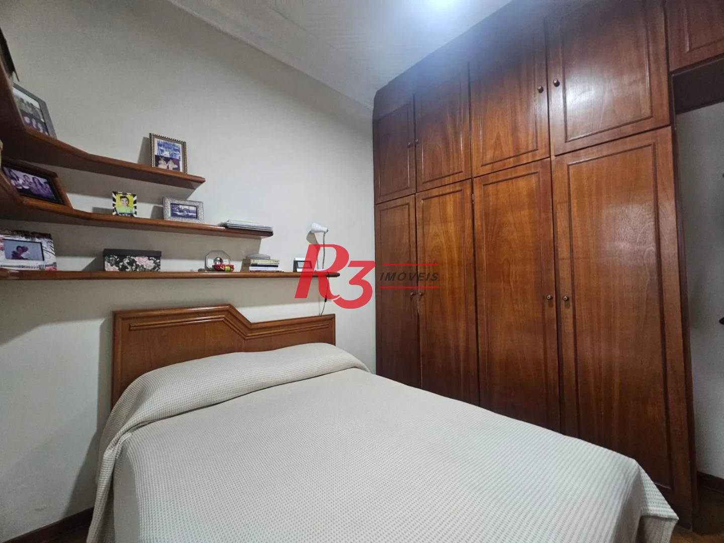 Casa térrea a venda 2 quartos, 2 suítes e 2 Casas Pré Fabricadas - Gonzaga Santos