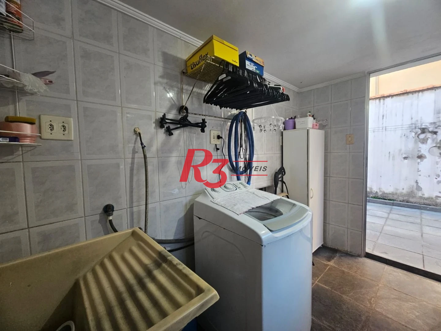 Casa térrea a venda 2 quartos, 2 suítes e 2 Casas Pré Fabricadas - Gonzaga Santos