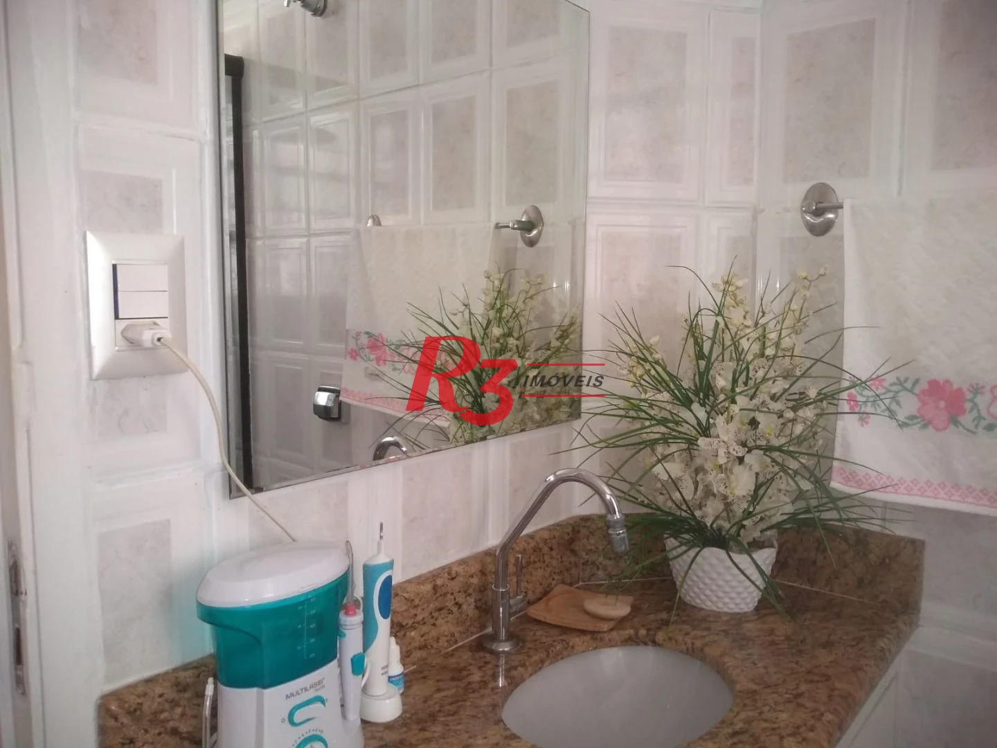 Apartamento com 2 dormitórios à venda, 60 m² por R$ 580.000,00 - Ponta da Praia - Santos/SP