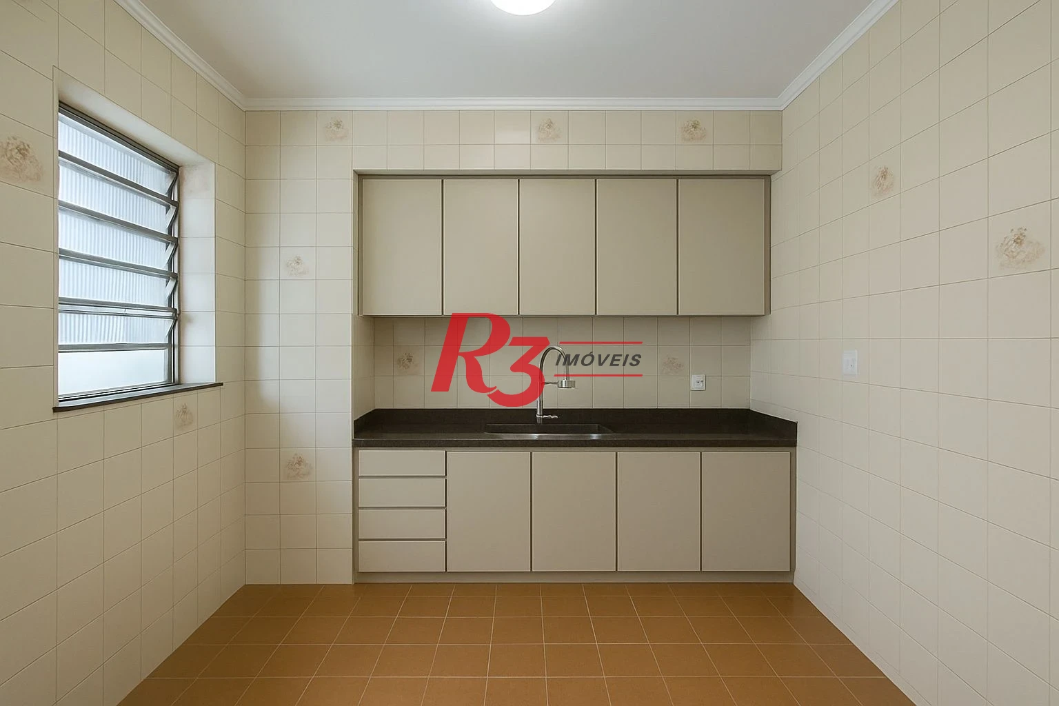 Village com 4 dormitórios para alugar, 160 m² por R$ 7.500,00/mês - Aparecida - Santos/SP