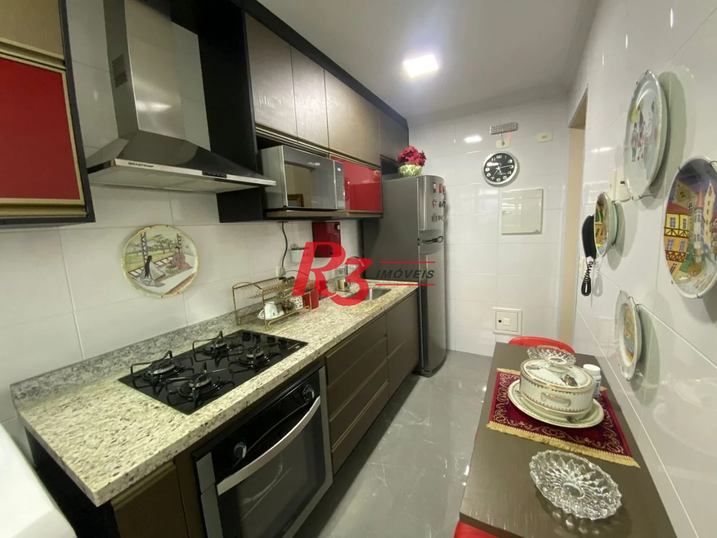Apartamento com 2 dormitórios à venda, 84 m² por R$ 1.400.000,00 - Gonzaga - Santos/SP