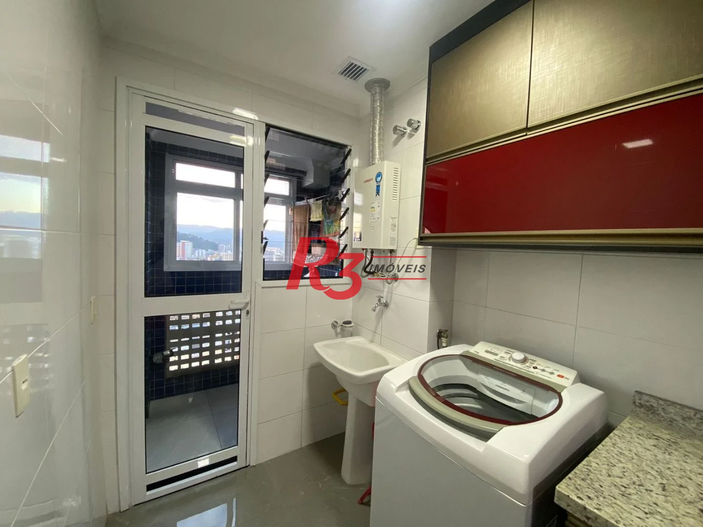 Apartamento com 2 dormitórios à venda, 84 m² por R$ 1.400.000,00 - Gonzaga - Santos/SP