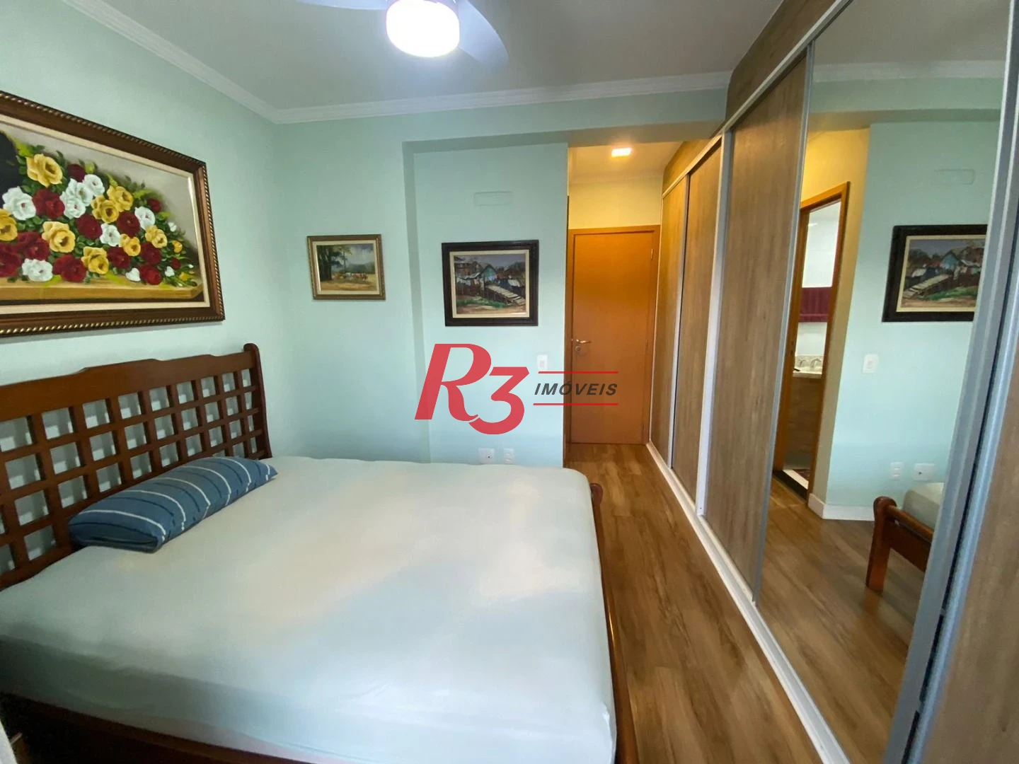Apartamento com 2 dormitórios à venda, 84 m² por R$ 1.400.000,00 - Gonzaga - Santos/SP