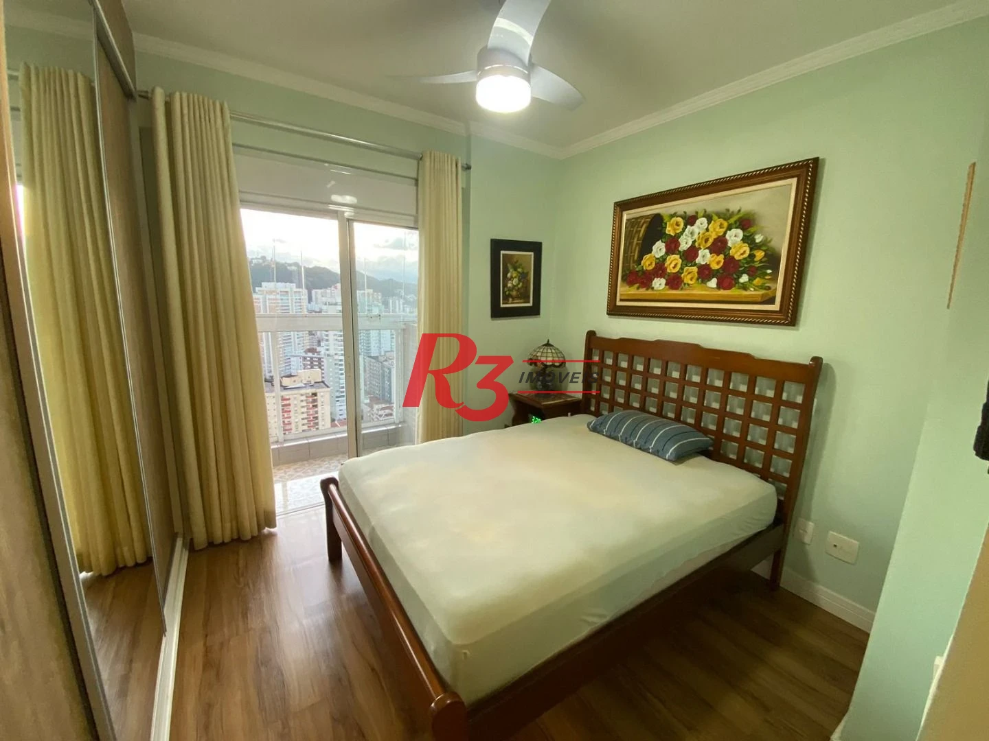 Apartamento com 2 dormitórios à venda, 84 m² por R$ 1.400.000,00 - Gonzaga - Santos/SP