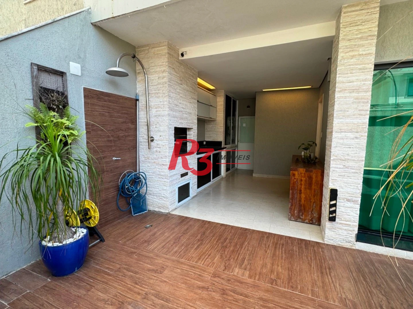 Sobrado Condomínio Fechado 3 dormitórios 2 suites