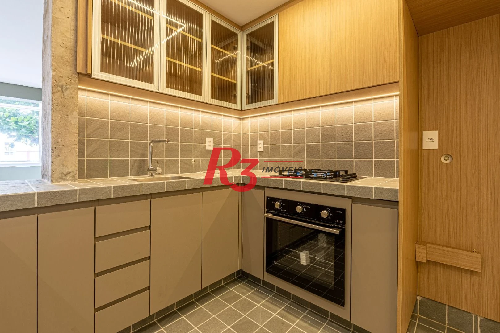 Apartamento à venda, 107 m² por R$ 930.000,00 - José Menino - Santos/SP